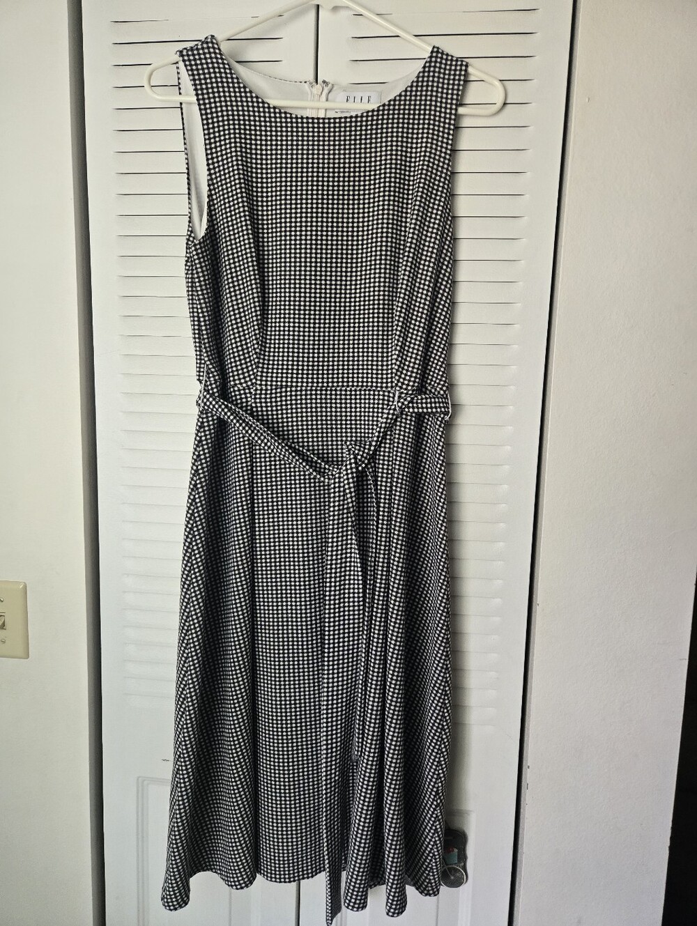 Elle Checked Jumper Size M
